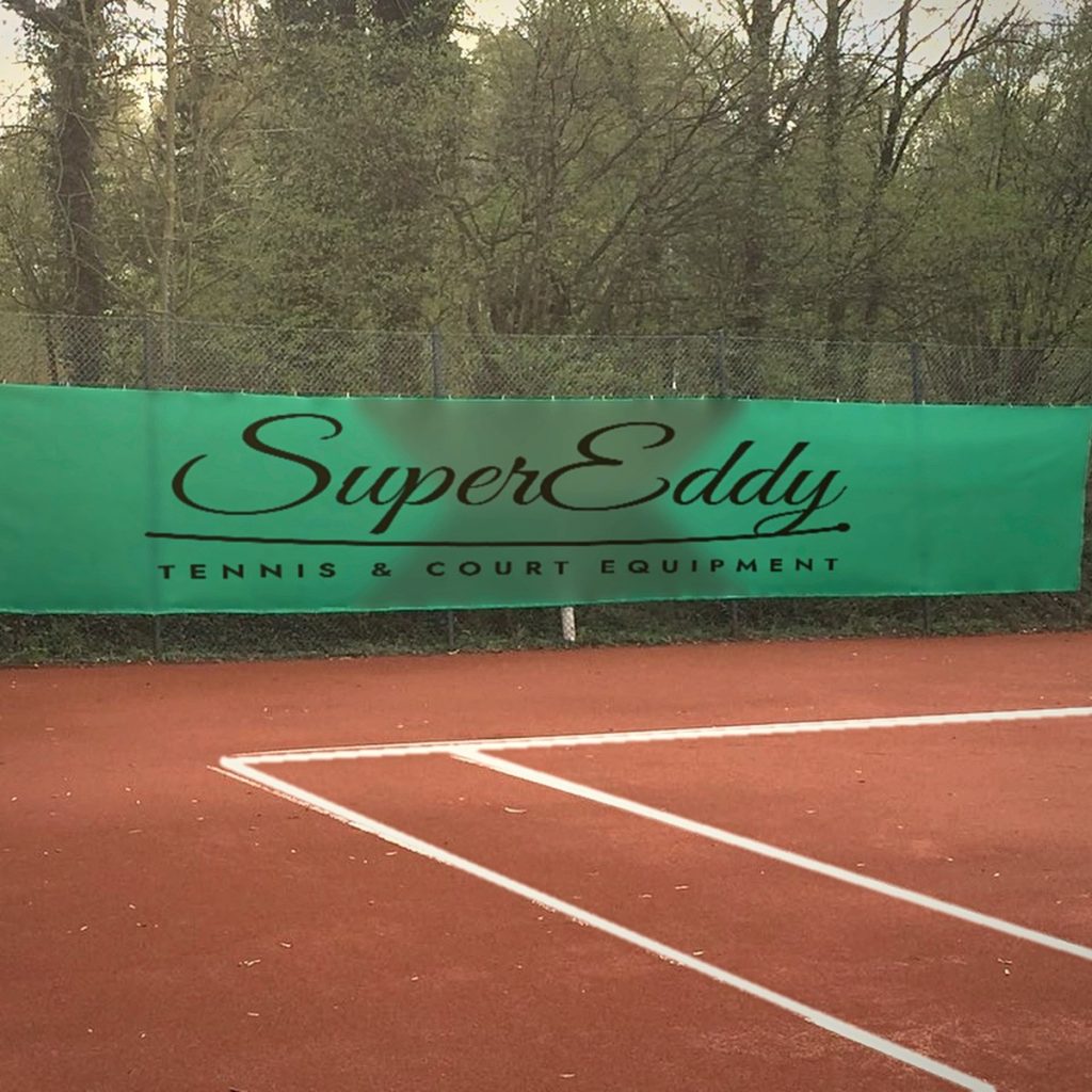 SuperEddys Sichtblende auf dem Platz